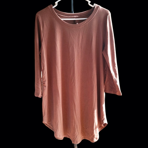 3/4 sleeve Tunic - Picture 2 of 5